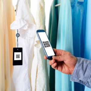 qr code clothes shopping